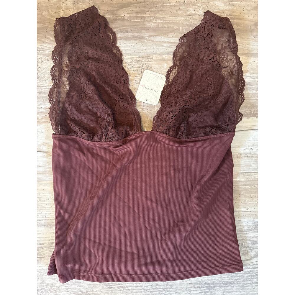 Free People Intimately NWT Ribbed Lace Plunge Tank Top Size Medium